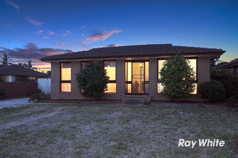 42 Mansfield Street, BERWICK VIC 3806, Berwick - Image 1