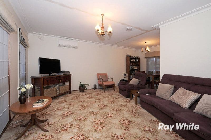 42 Mansfield Street, BERWICK VIC 3806, Berwick - Thumbnail 6