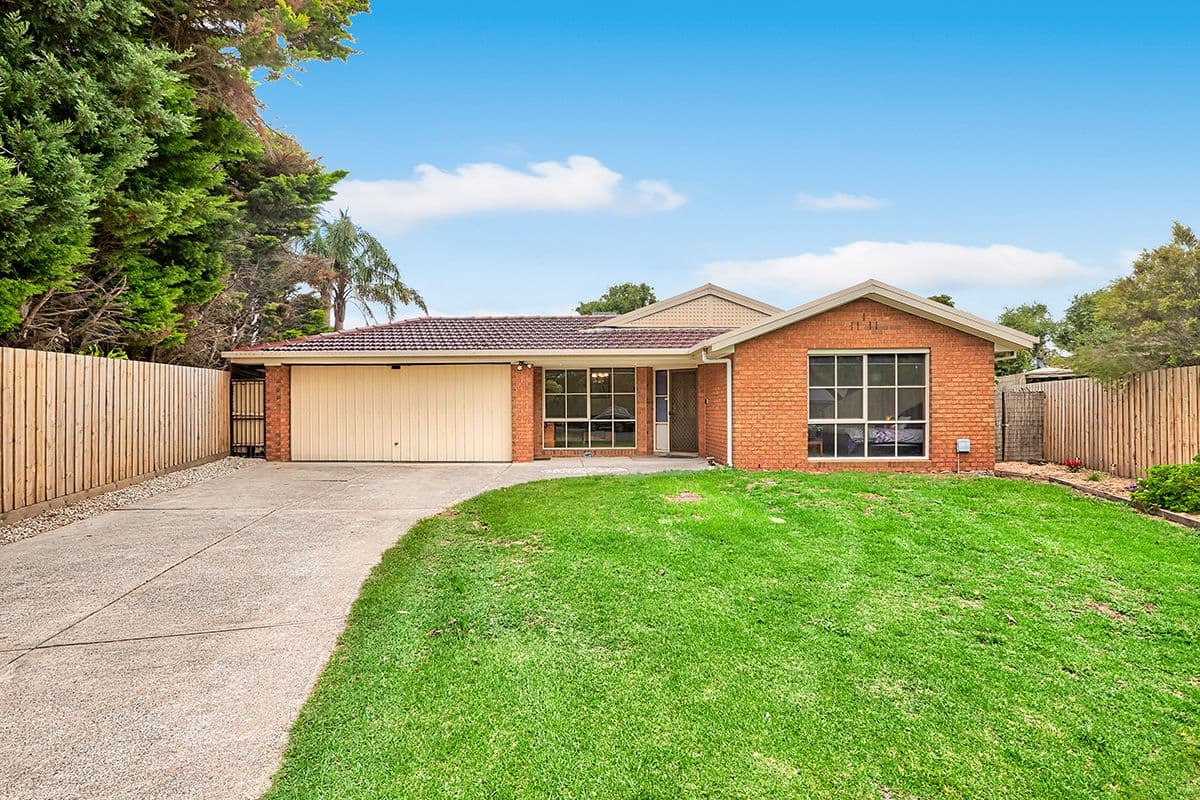 12 Hollyhock Court, Cranbourne North VIC 3977, Cranbourne North - Image 1