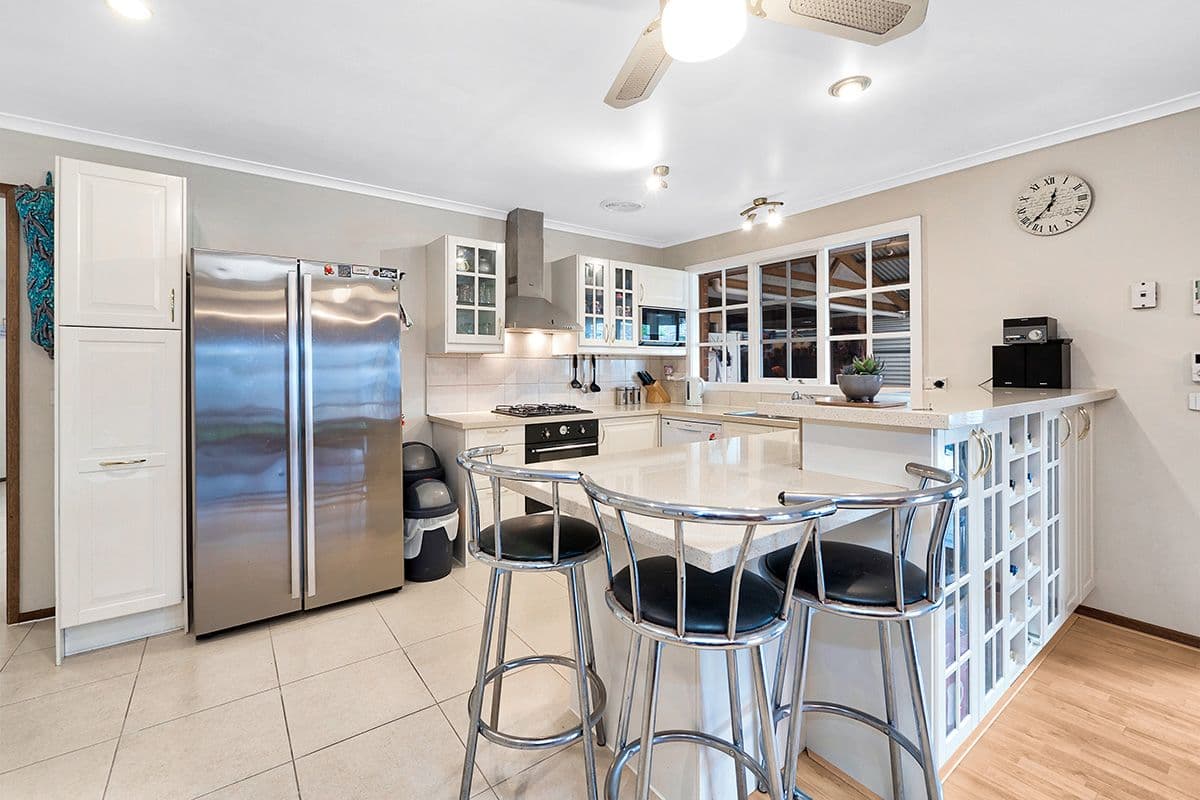 12 Hollyhock Court, Cranbourne North VIC 3977, Cranbourne North - Thumbnail 5