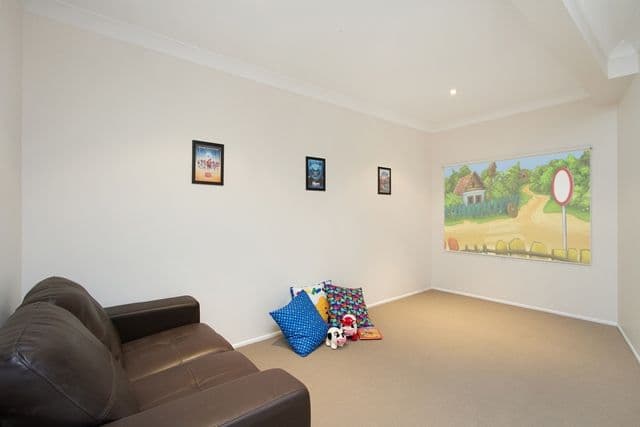8 Belconnen Street, ROCHEDALE SOUTH QLD 4123, Rochedale South - Thumbnail 6