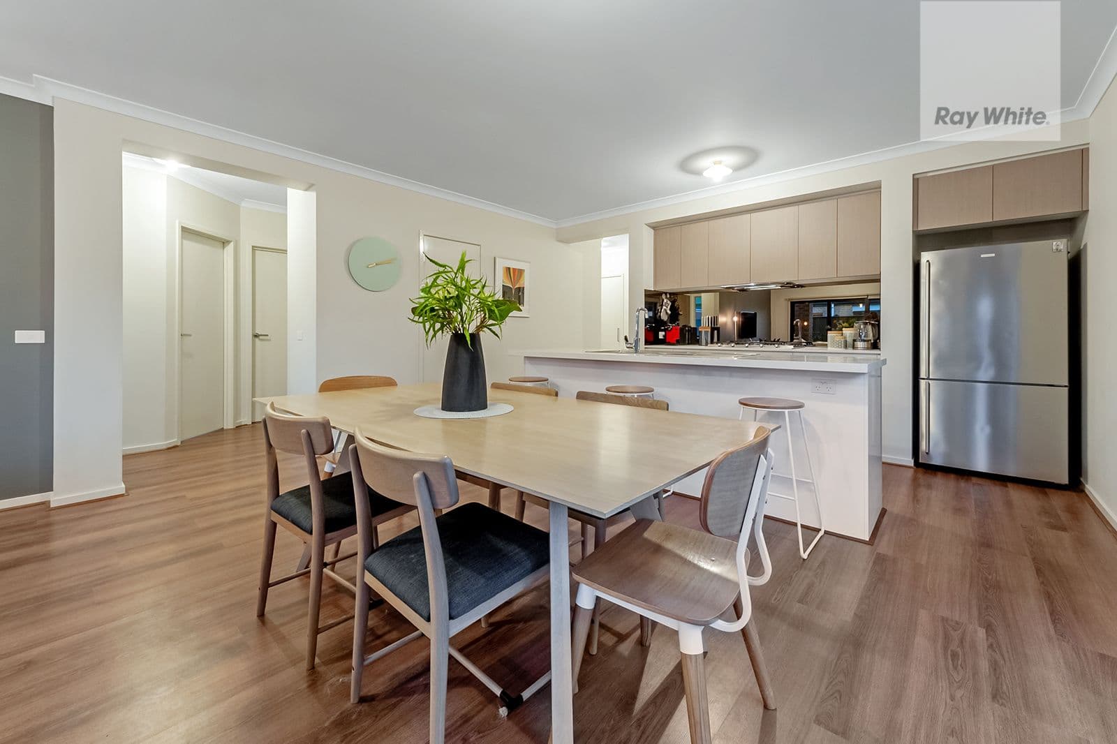 4 Mountleigh Circuit, Craigieburn VIC 3064, Craigieburn - Thumbnail 4