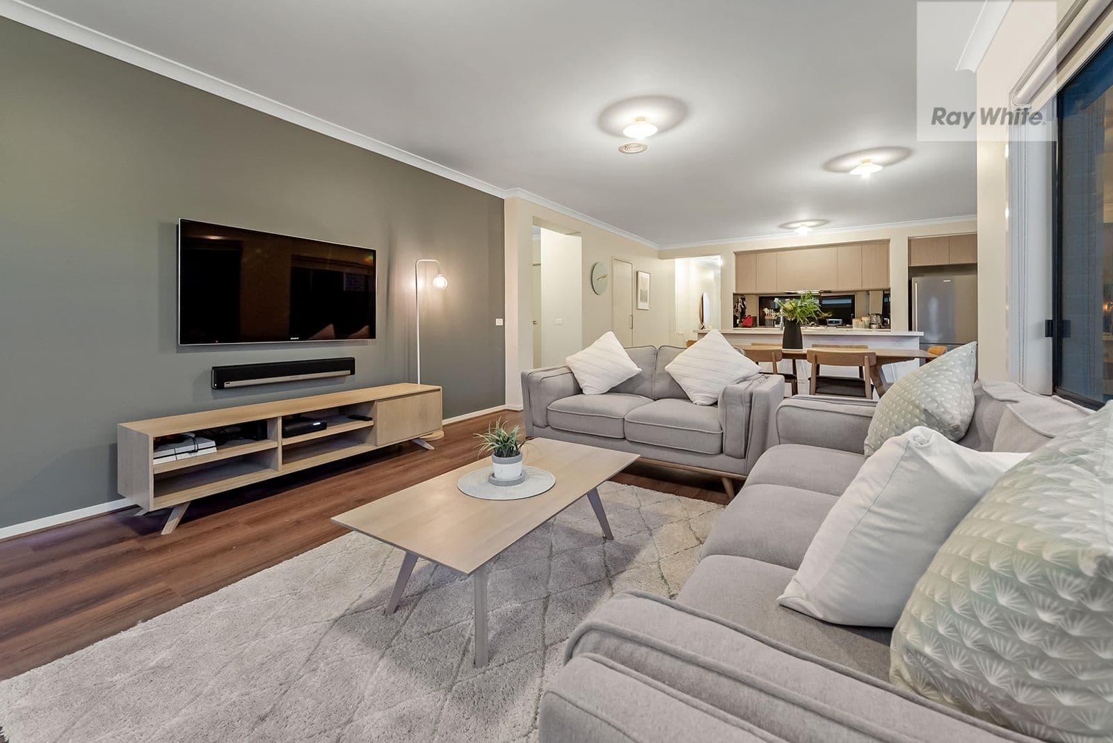 4 Mountleigh Circuit, Craigieburn VIC 3064, Craigieburn - Thumbnail 5