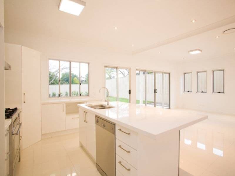 153 Taringa Parade, TARINGA QLD 4068, Taringa - Thumbnail 4