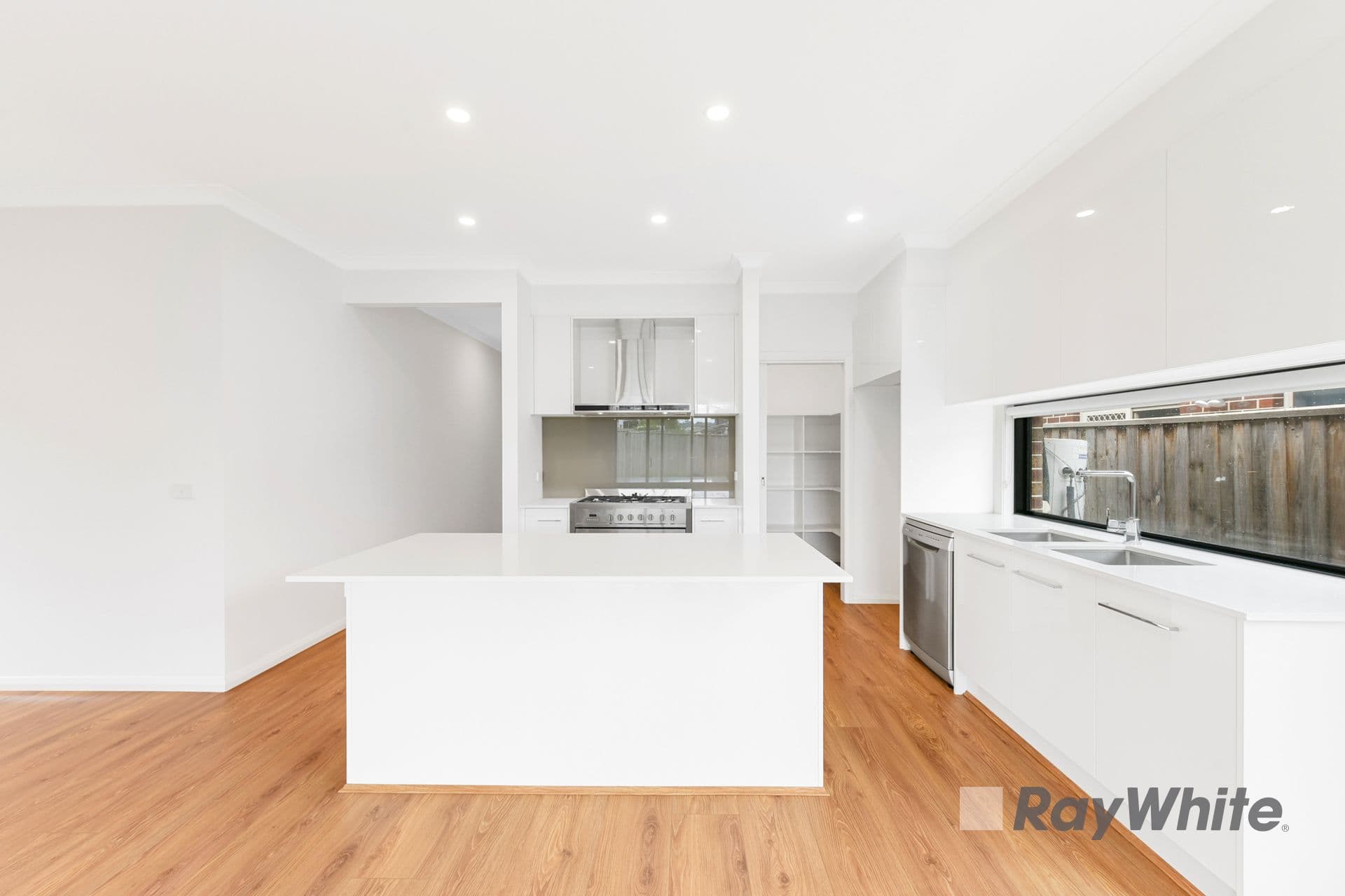 5 Hut Road, Clyde North VIC 3978, Clyde North - Thumbnail 5