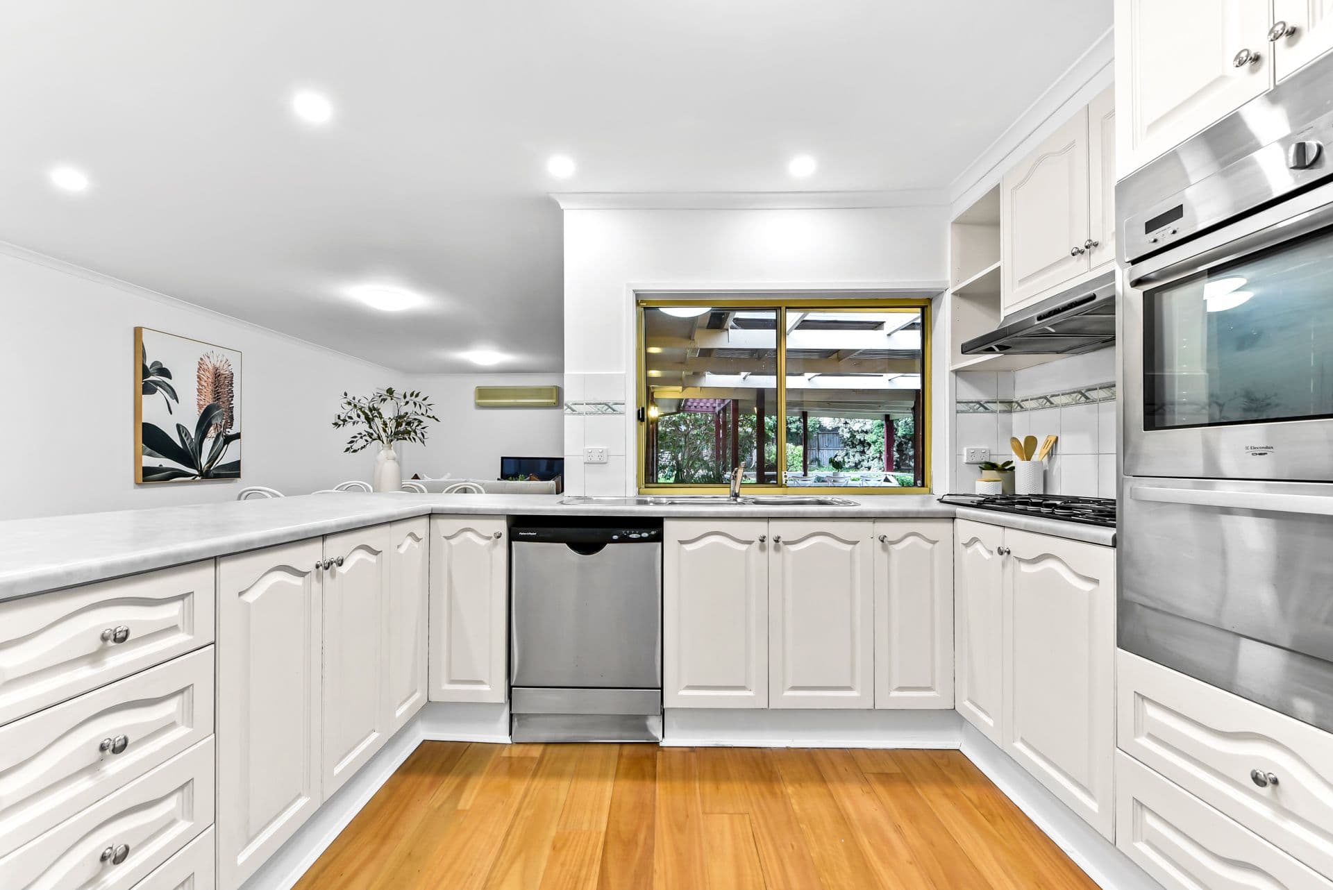 10 Denise Close, Rowville VIC 3178, Rowville - Thumbnail 5