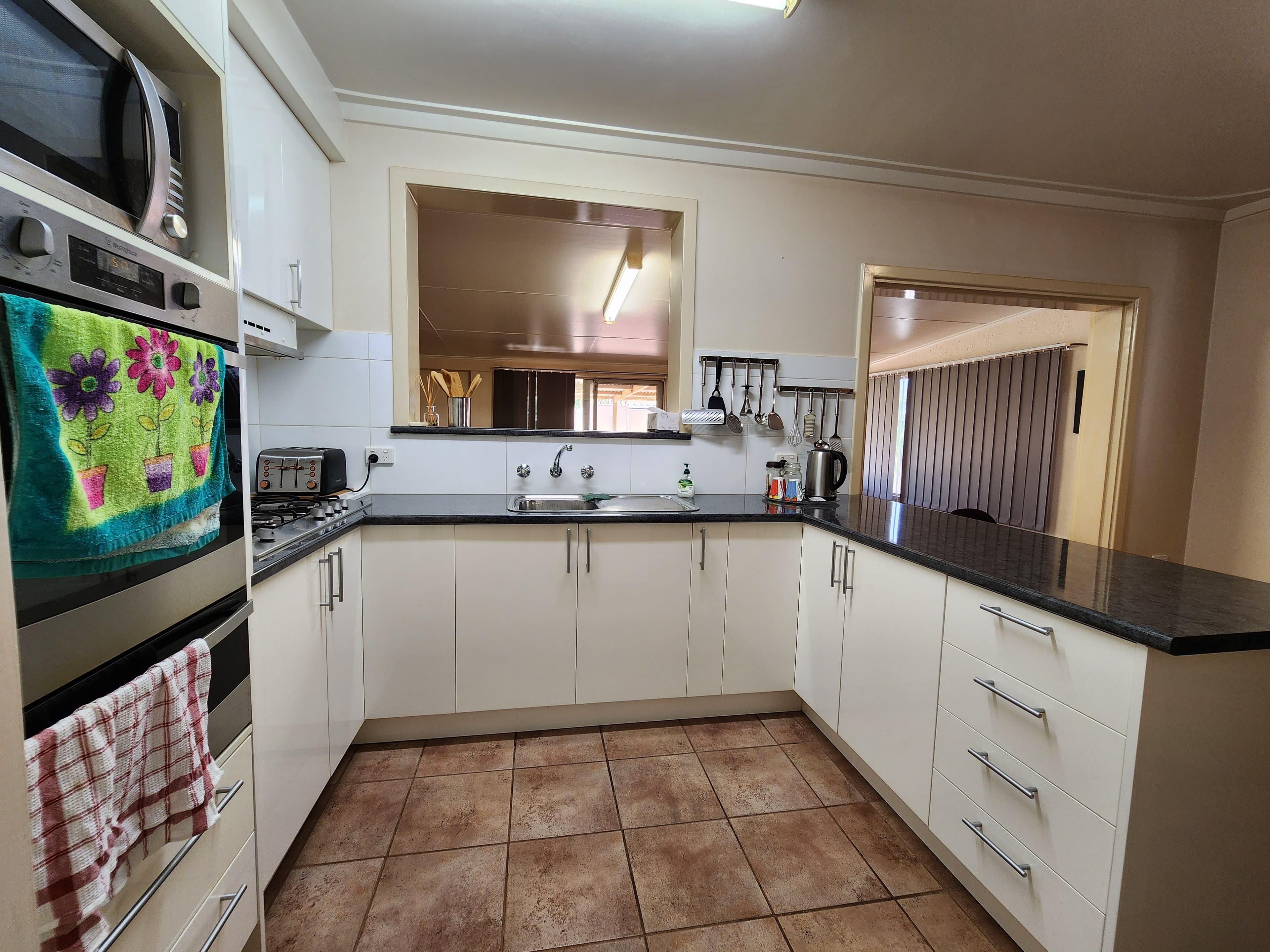 98 William Street, Carnarvon WA 6701, East Carnarvon - Thumbnail 4