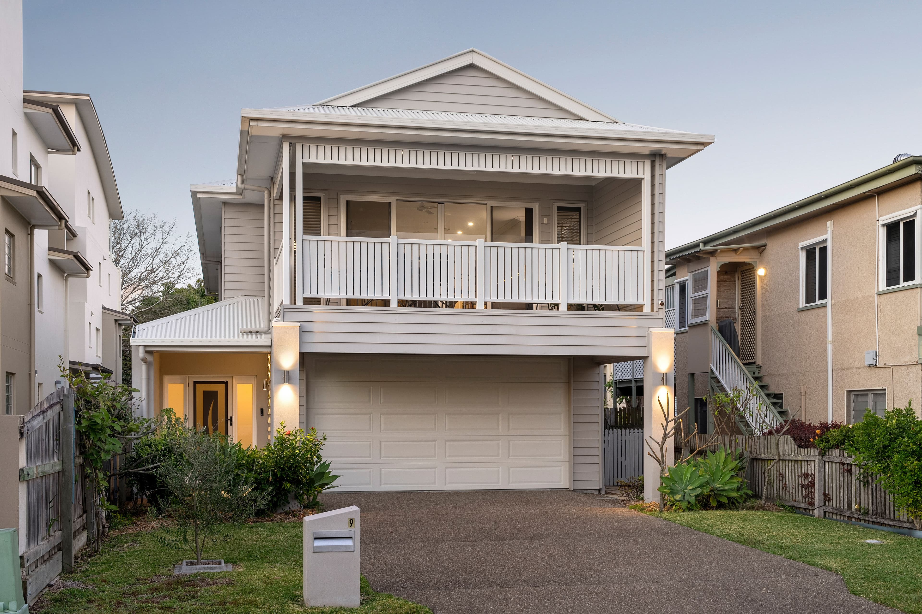 9 Annie Street, Woody Point QLD 4019, Woody Point - Thumbnail 2