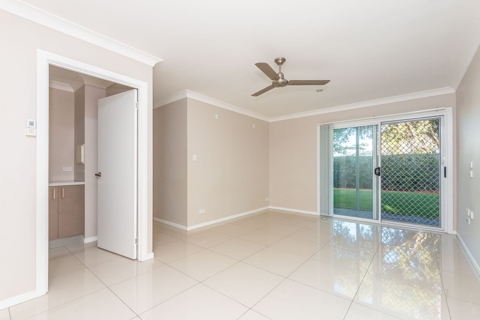 7 Grace Street, Scarborough QLD 4020, Scarborough - Thumbnail 6