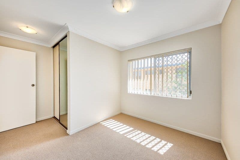 77 Farnell Street, Chermside QLD 4032, Chermside - Thumbnail 6