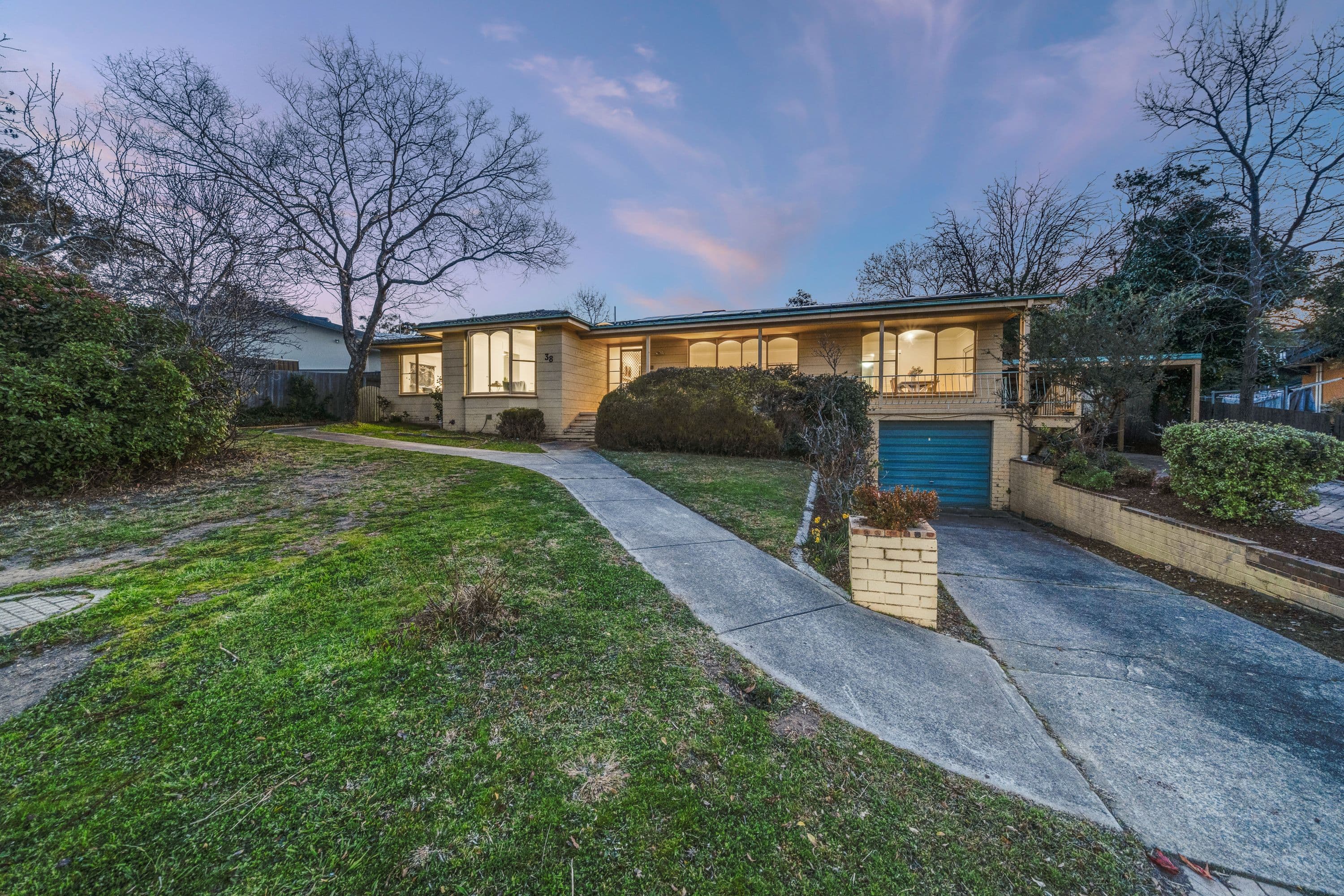 38 Southwell Street, Weetangera ACT 2614, Weetangera - Thumbnail 2