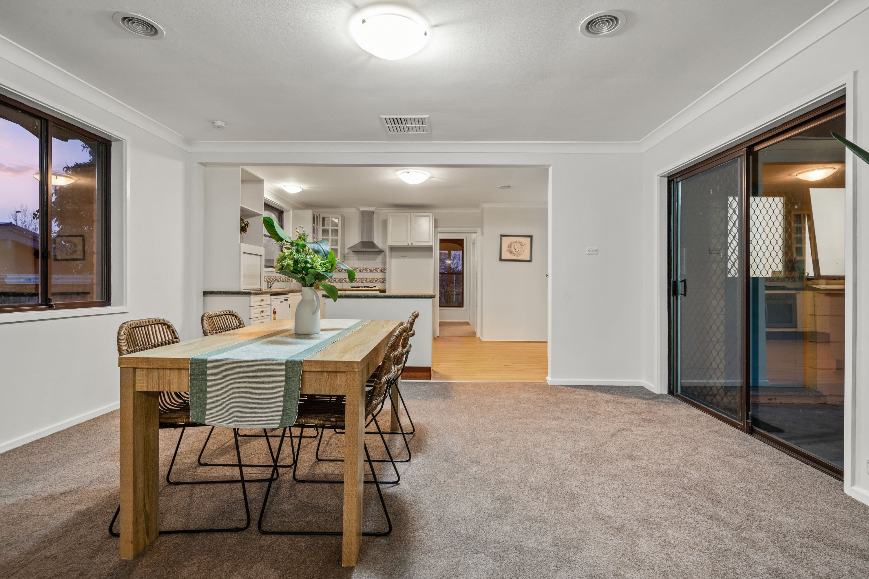 38 Southwell Street, Weetangera ACT 2614, Weetangera - Thumbnail 5