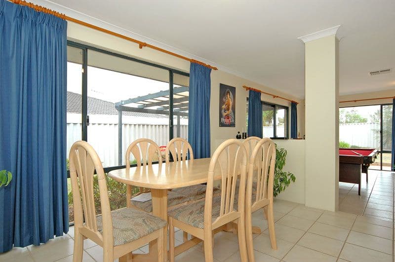 327 Bennett Springs Drive, BEECHBORO WA 6063, Beechboro - Thumbnail 3