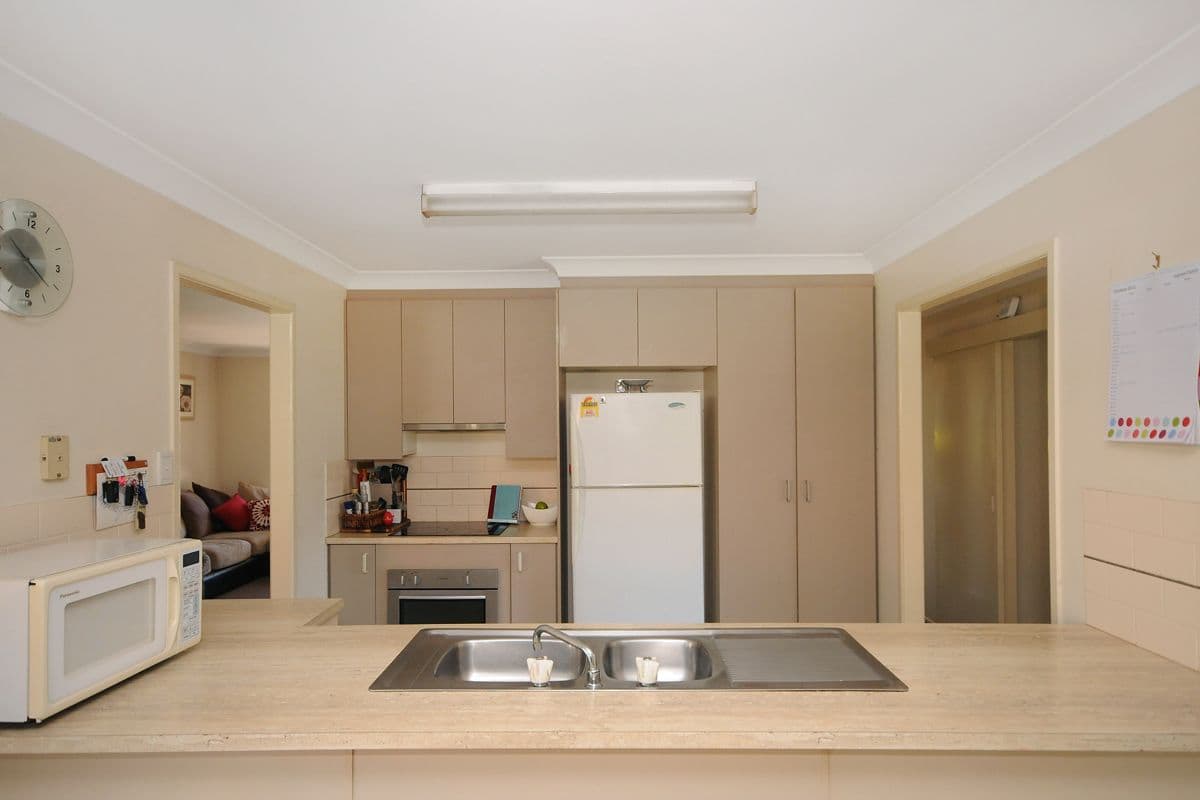 2 Glen Avon Court, Glenvale QLD 4350, Glenvale - Thumbnail 5