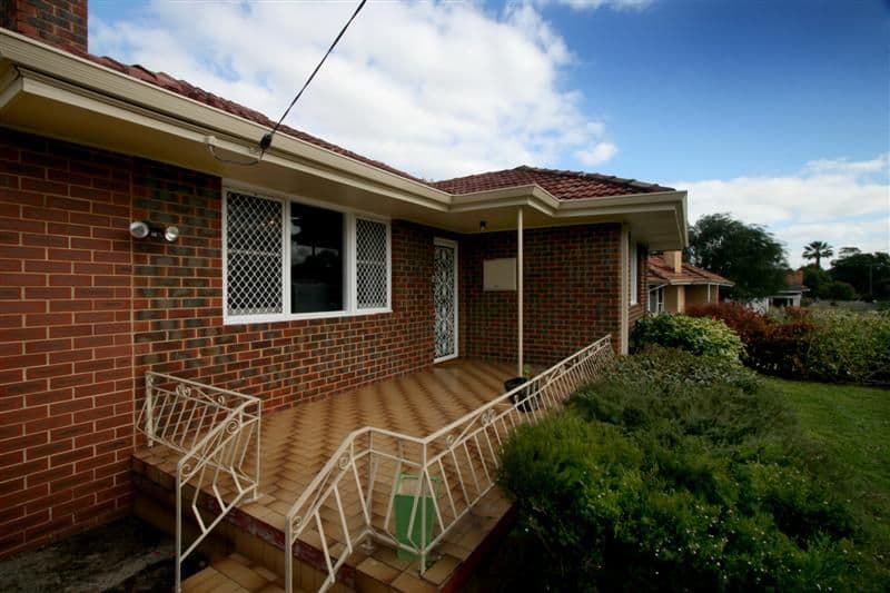 3 Hoskin Street, CLOVERDALE WA 6105, Cloverdale - Thumbnail 4