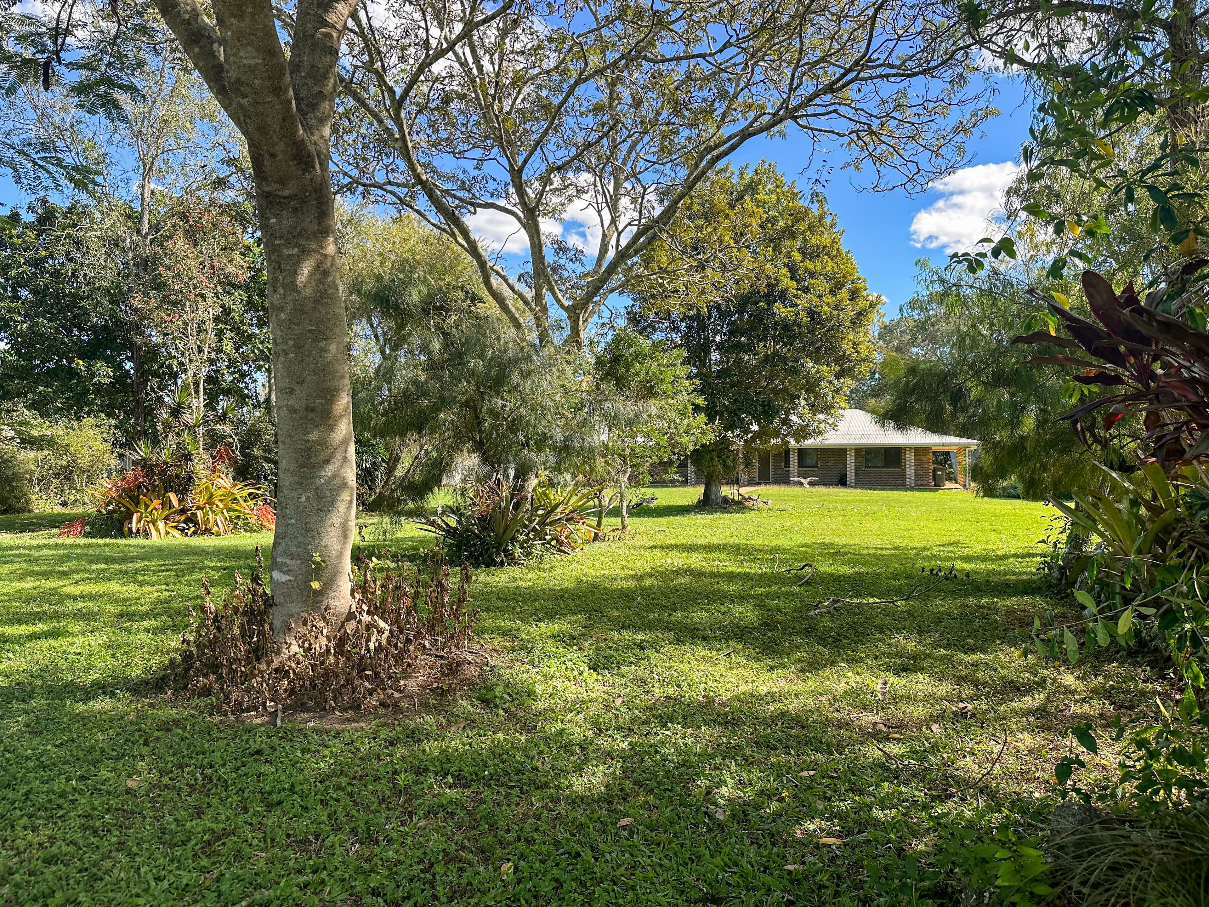 20 Chelona Park Drive, Sarina QLD 4737, Sarina - Thumbnail 2