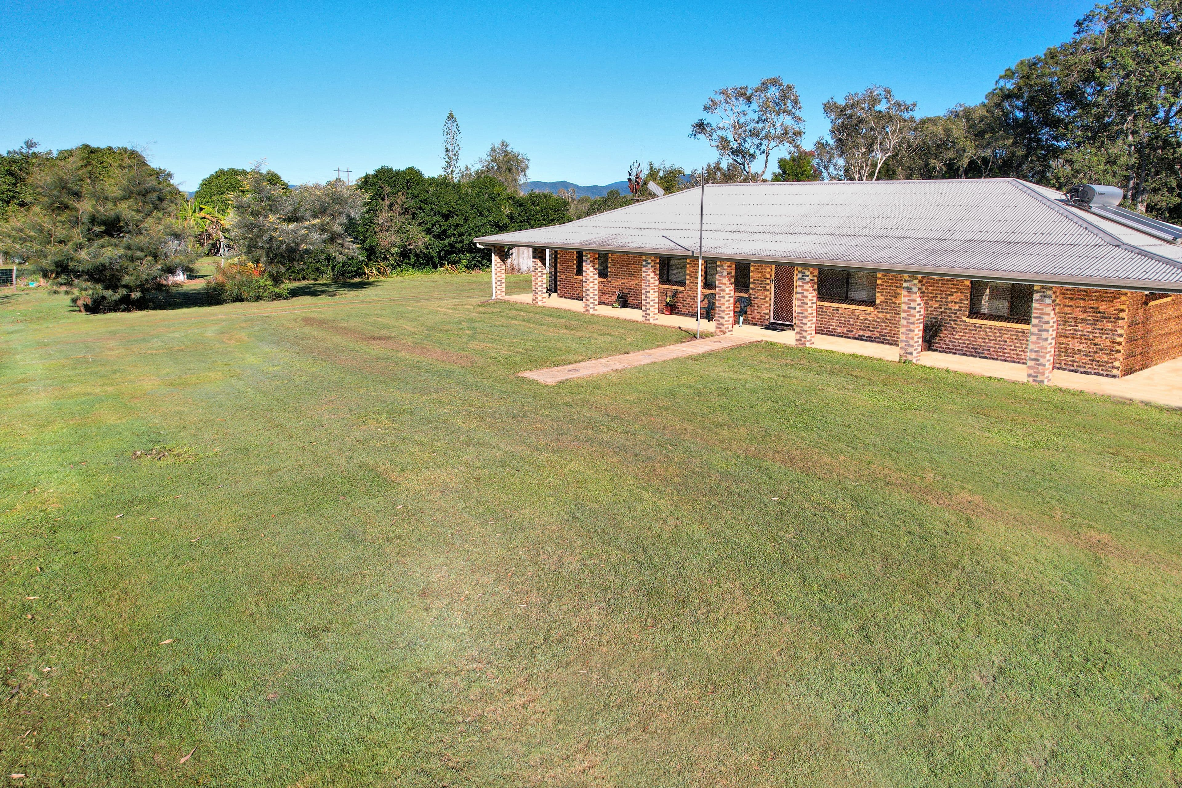 20 Chelona Park Drive, Sarina QLD 4737, Sarina - Thumbnail 3