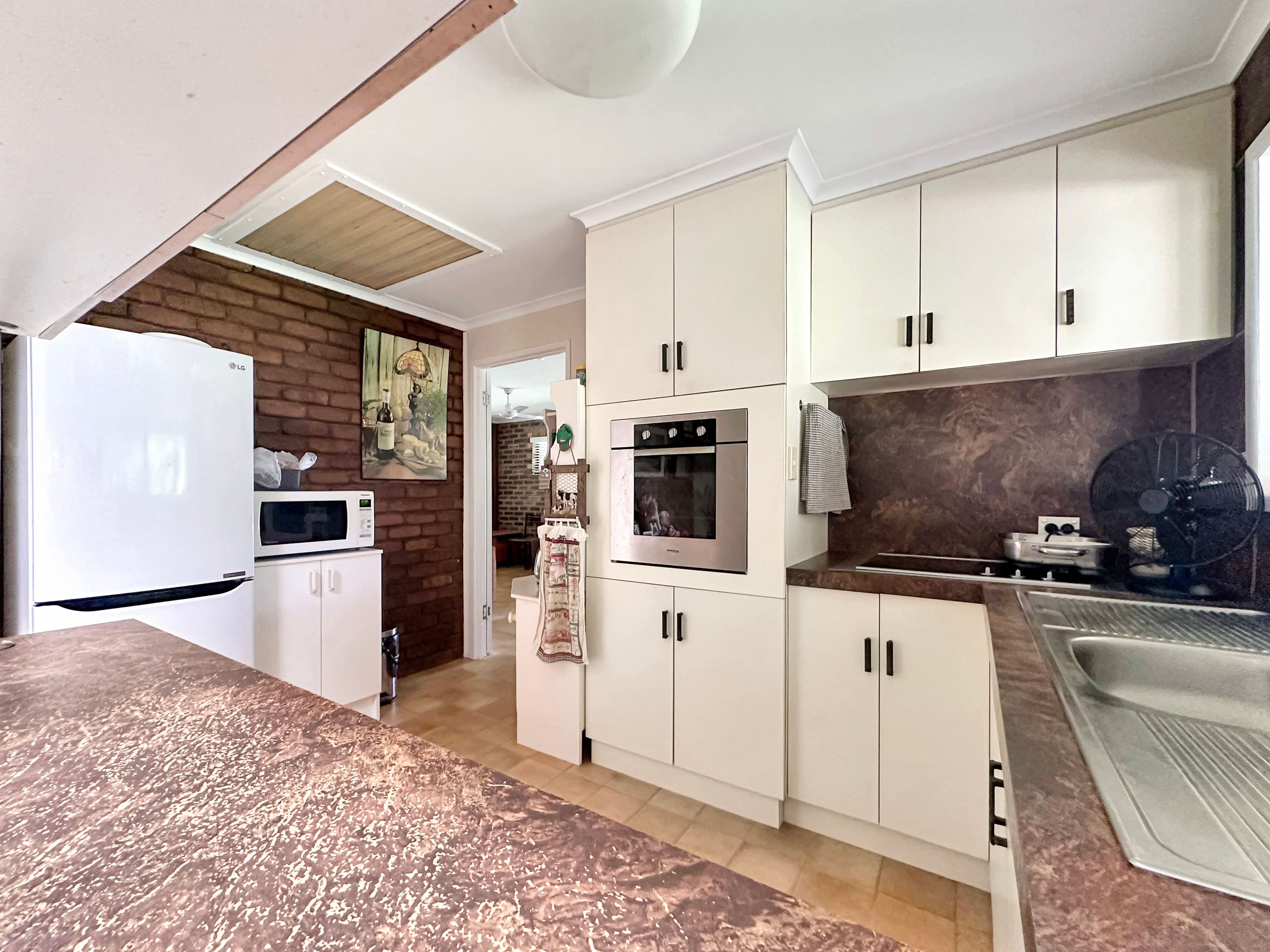 20 Chelona Park Drive, Sarina QLD 4737, Sarina - Thumbnail 7