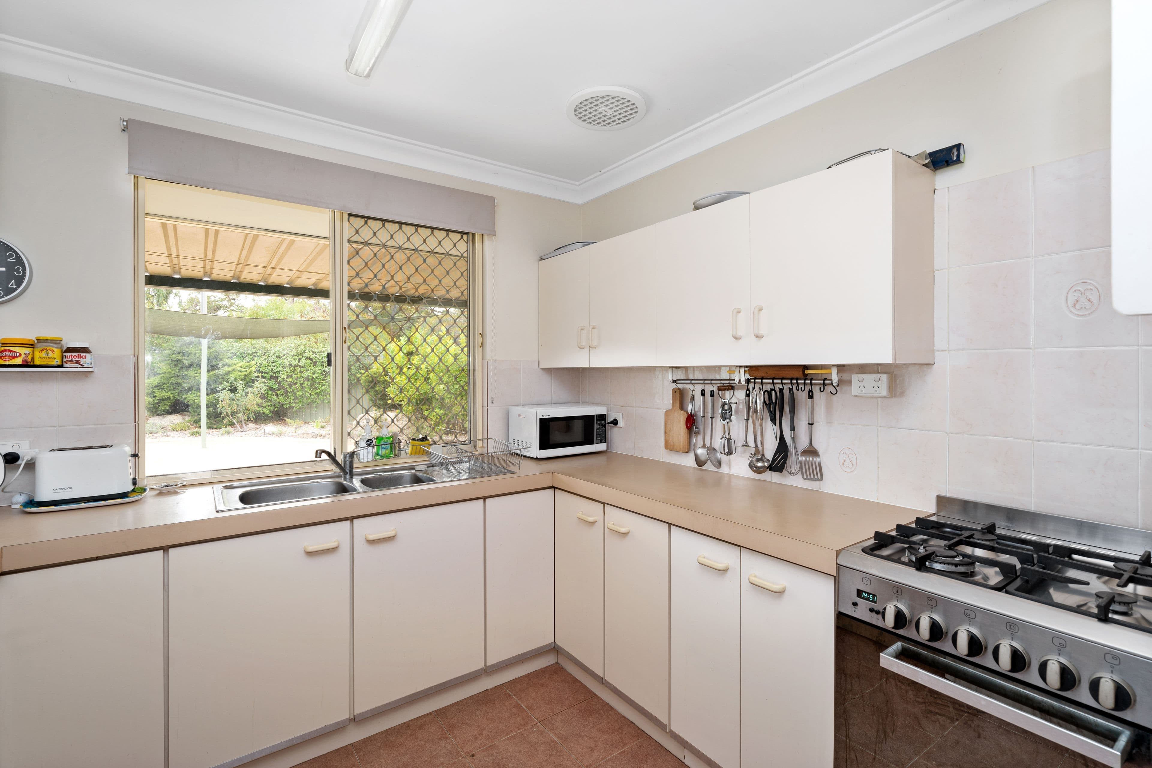13 Grayson Court, Wilson WA 6107, Wilson - Thumbnail 3