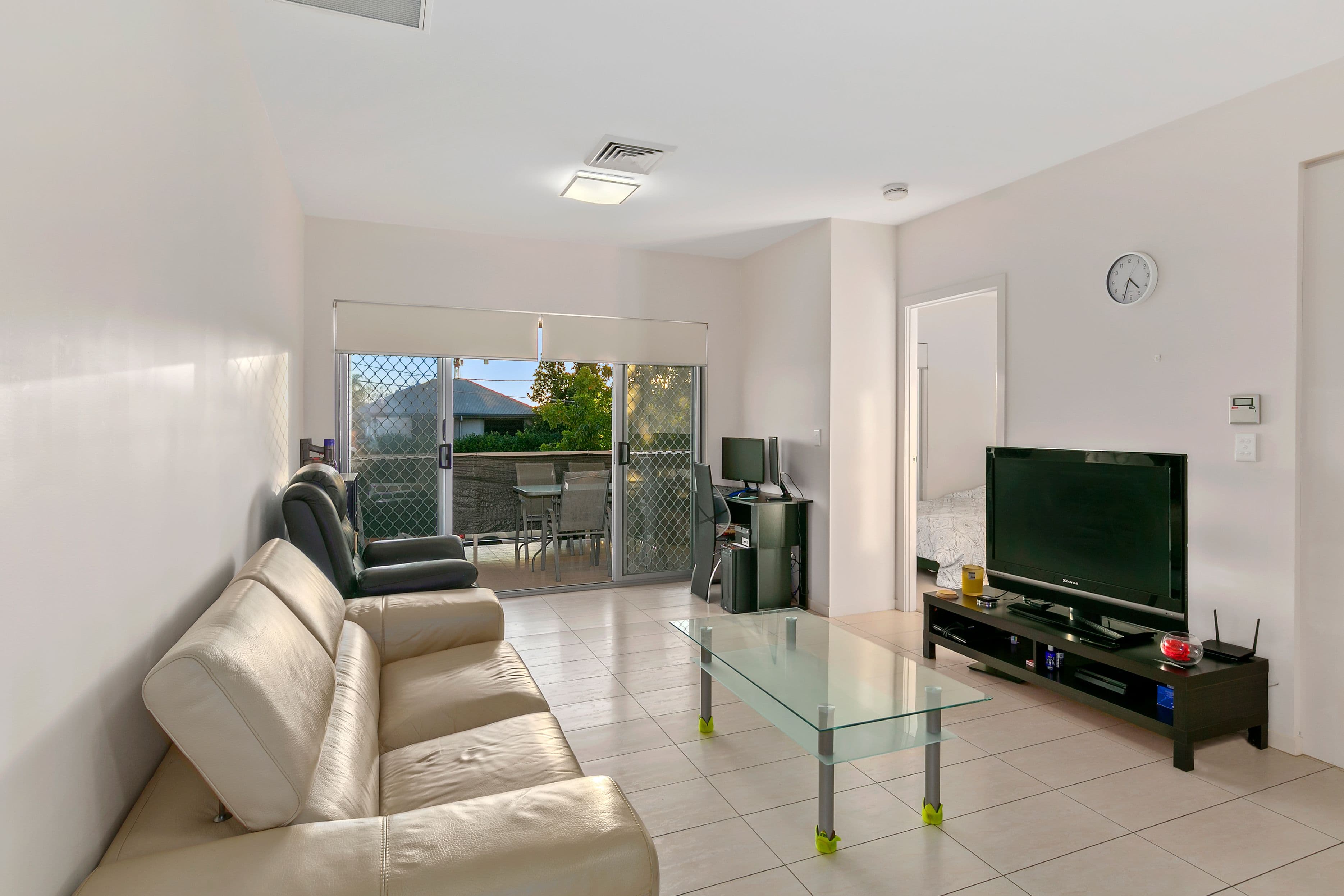 9 Zenith Avenue, Chermside QLD 4032, Chermside - Thumbnail 3