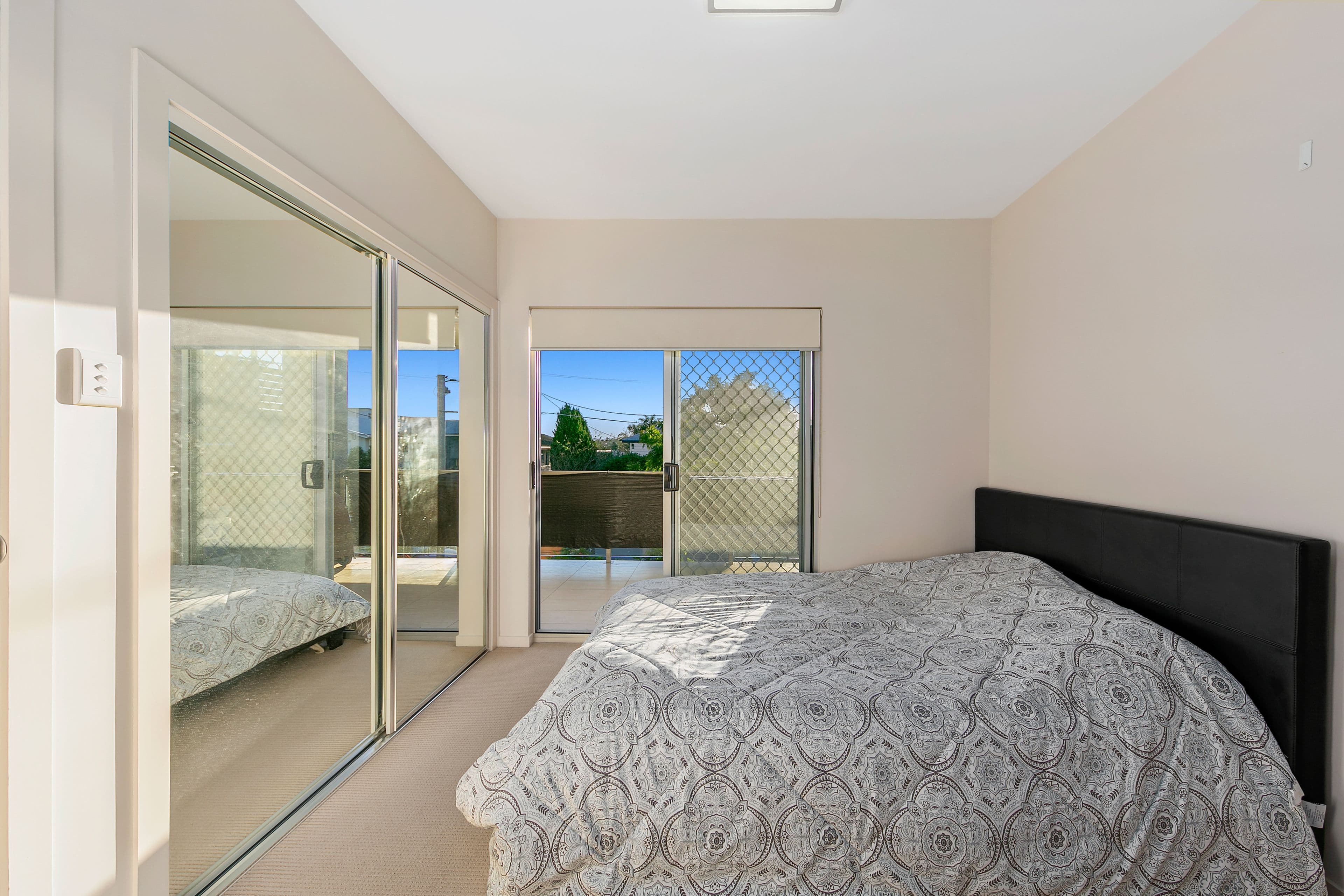 9 Zenith Avenue, Chermside QLD 4032, Chermside - Thumbnail 5