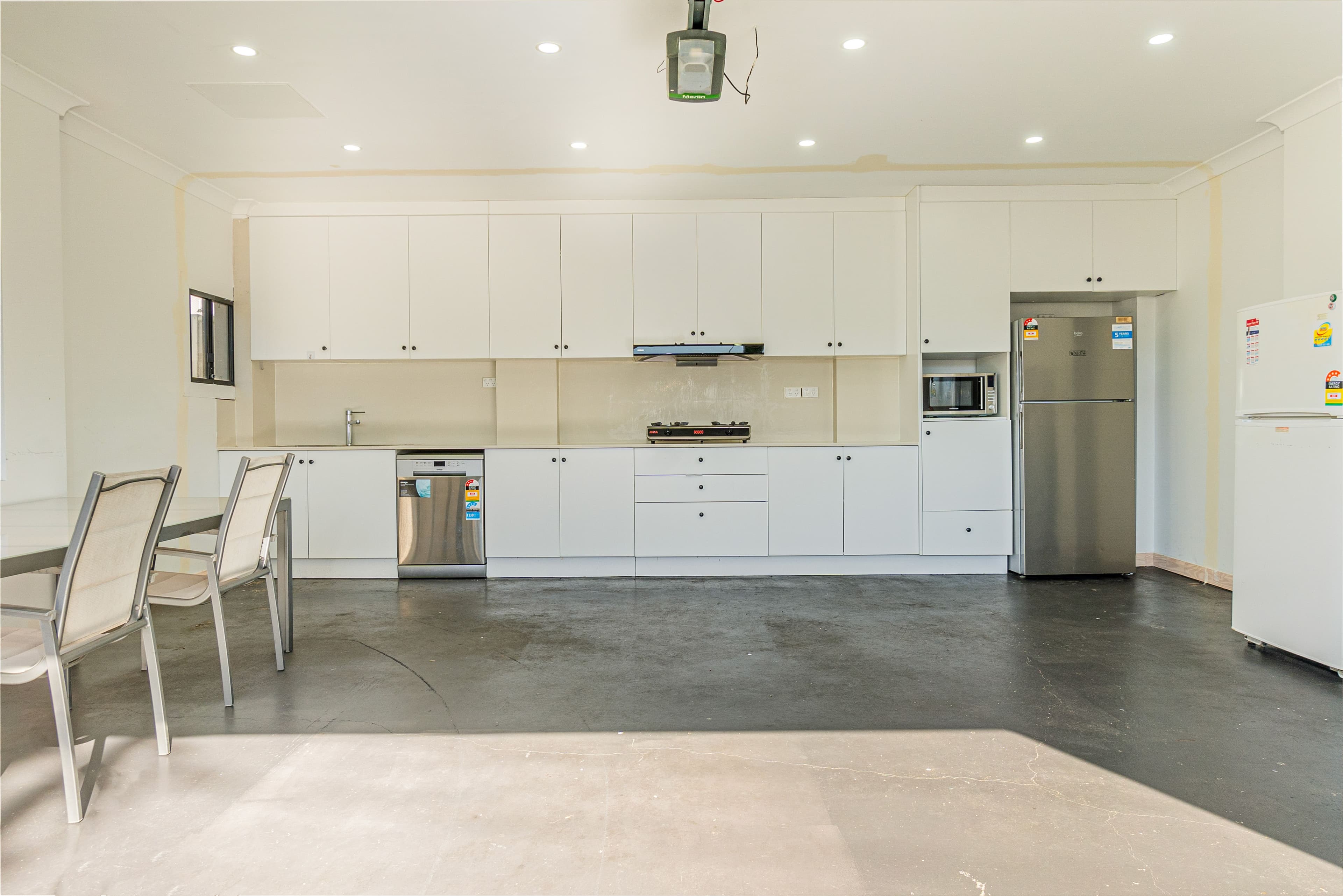 2 Highlands Crescent, Blacktown NSW 2148, Blacktown - Thumbnail 3