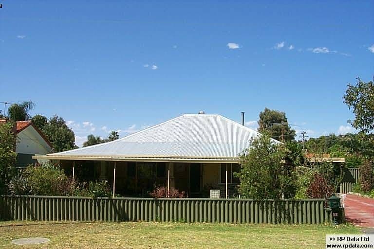 17 Little John Road, ARMADALE WA 6112, Armadale - Image 1