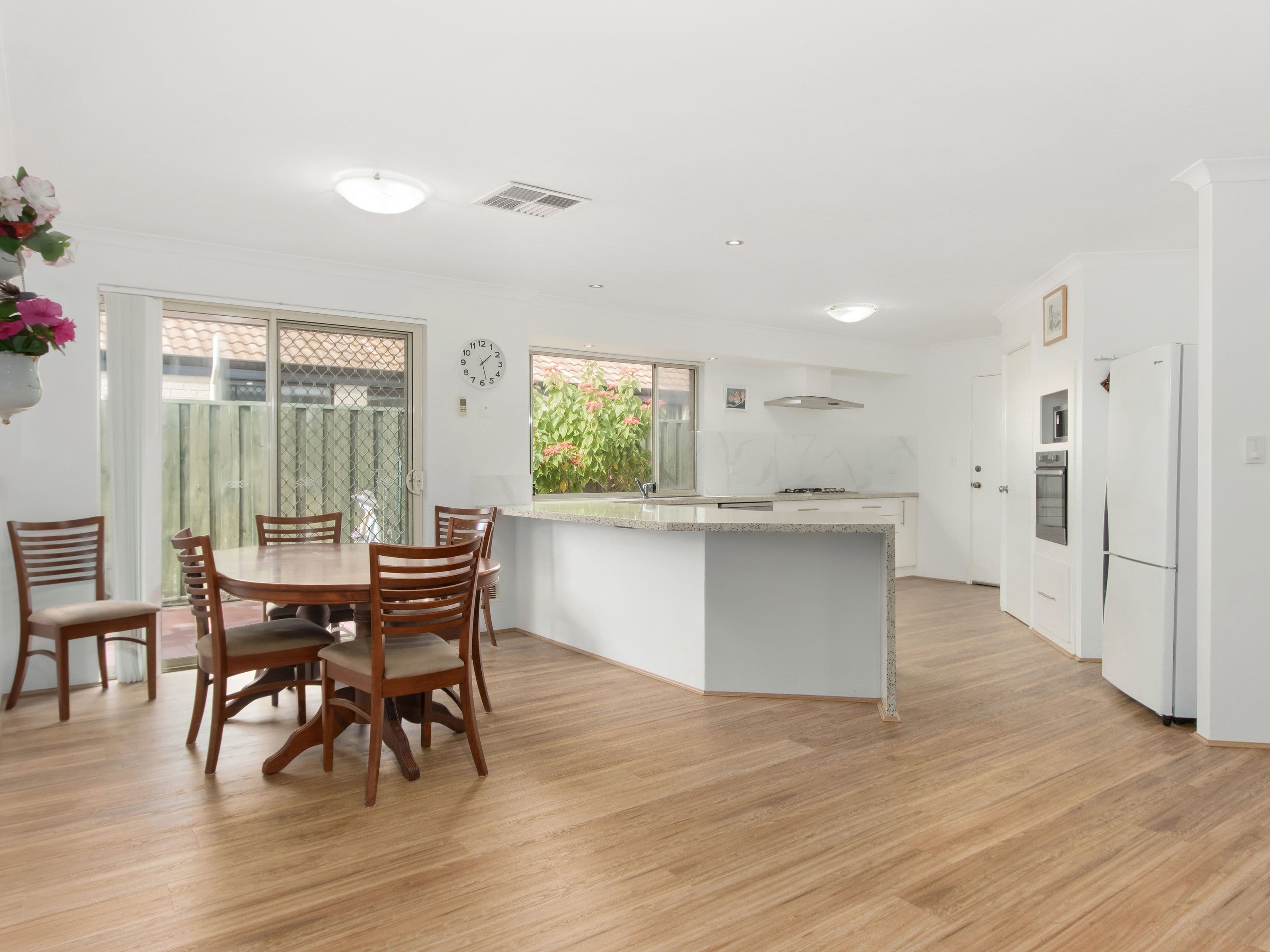 33 Boyle Avenue, Rockingham WA 6168, Rockingham - Thumbnail 3