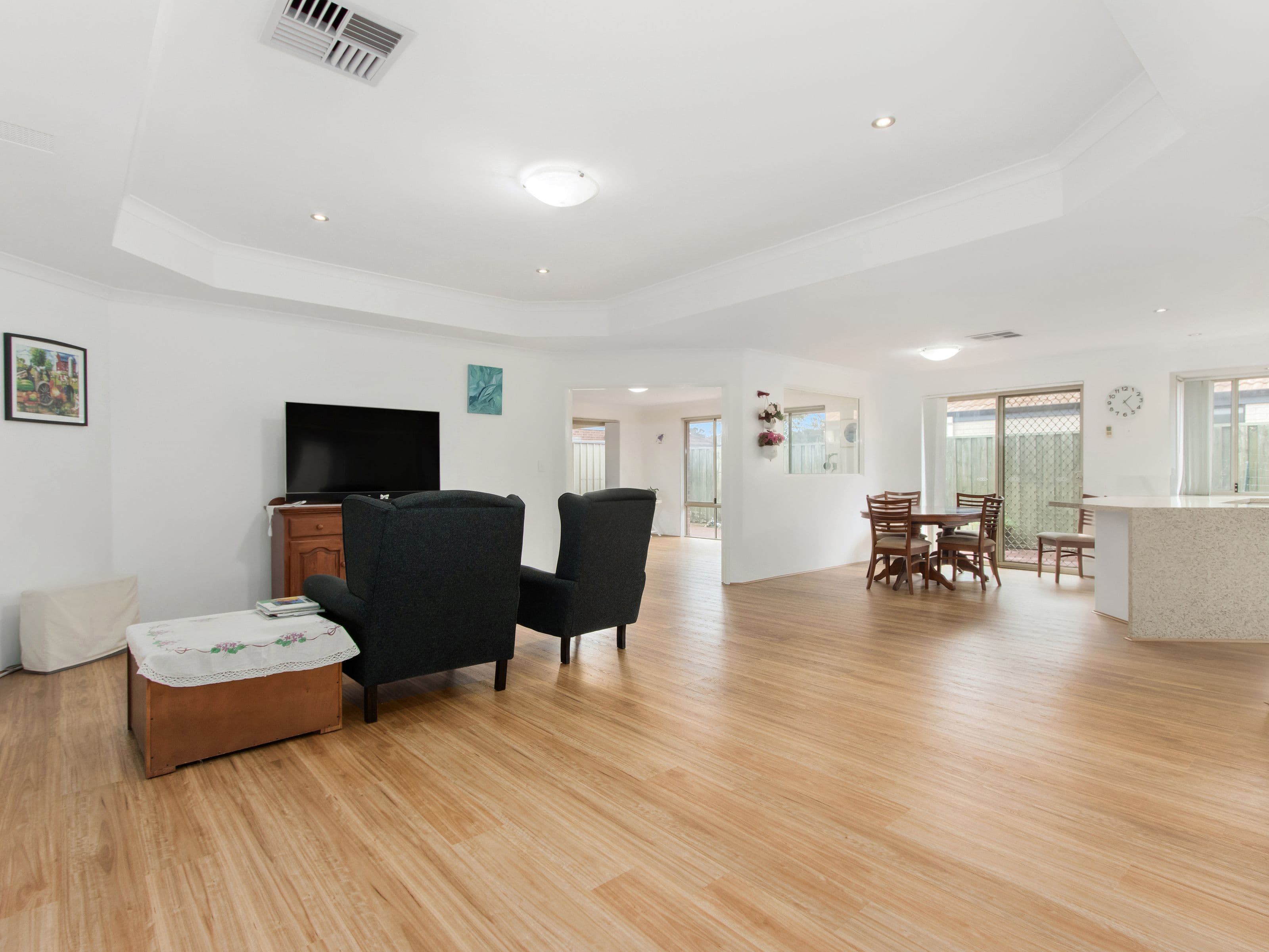 33 Boyle Avenue, Rockingham WA 6168, Rockingham - Thumbnail 4