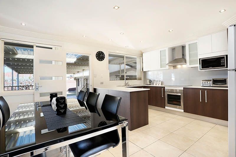 16 Lynesta Avenue, Fairfield West - Thumbnail 2