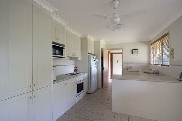 25 Rockley Avenue, BAULKHAM HILLS NSW 2153, Baulkham Hills - Thumbnail 2