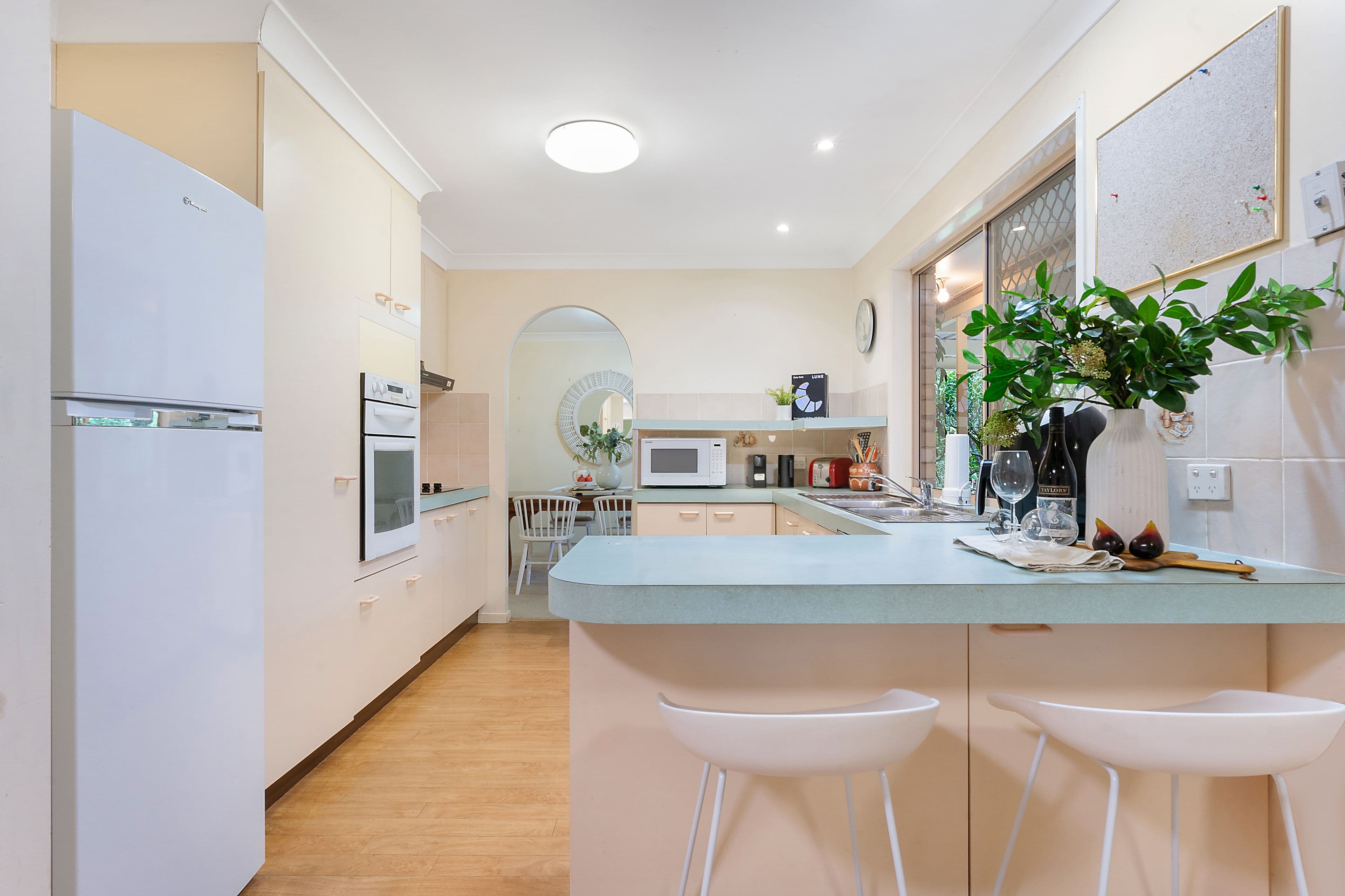 4 Carli Court, Keperra QLD 4054, Keperra - Thumbnail 2