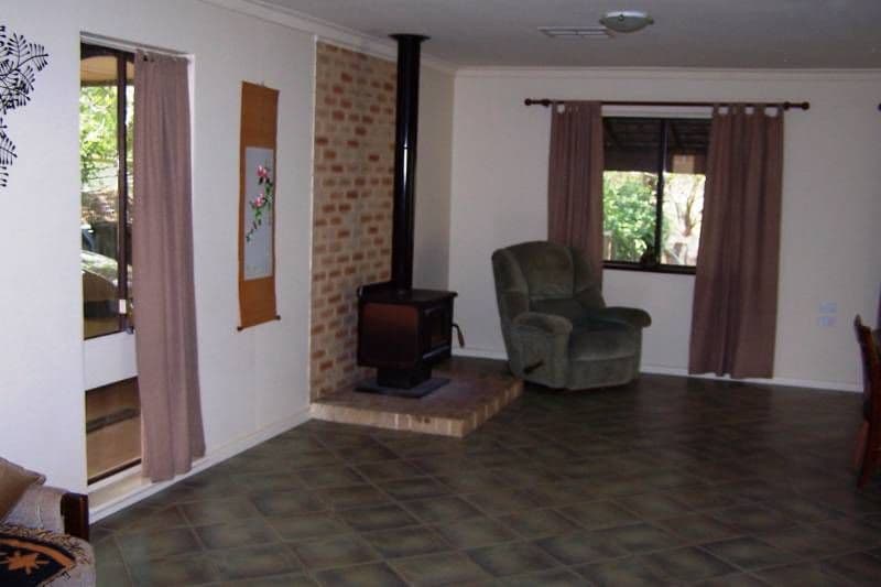 14 Goodall Street, LESMURDIE WA 6076, Lesmurdie - Thumbnail 3