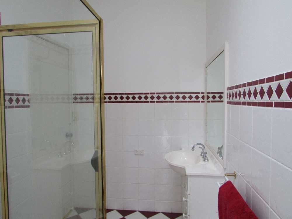 214 Swan Street, North Albury - Thumbnail 8