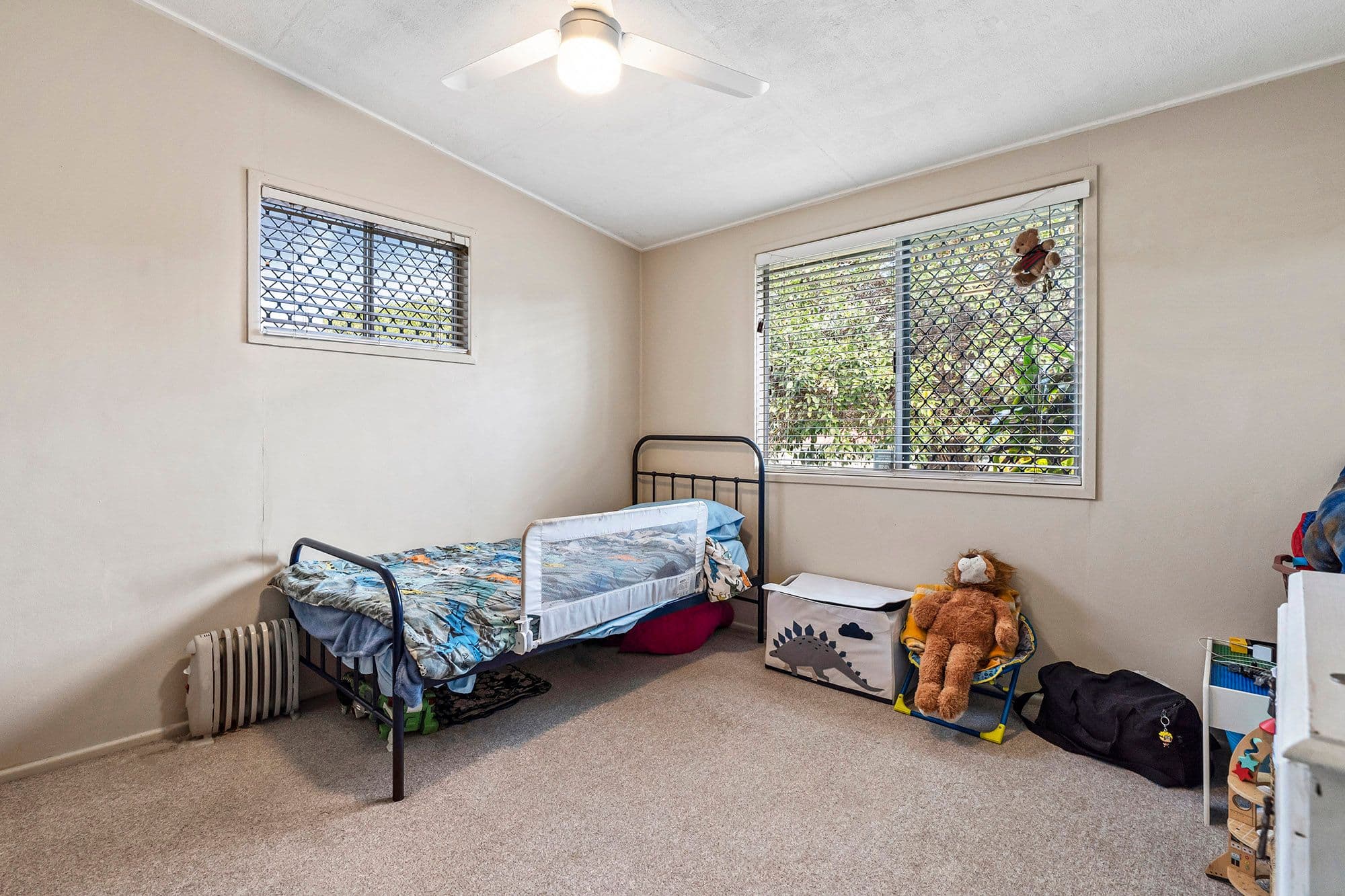 22 Victoria Street, Woodridge QLD 4114, Woodridge - Thumbnail 4