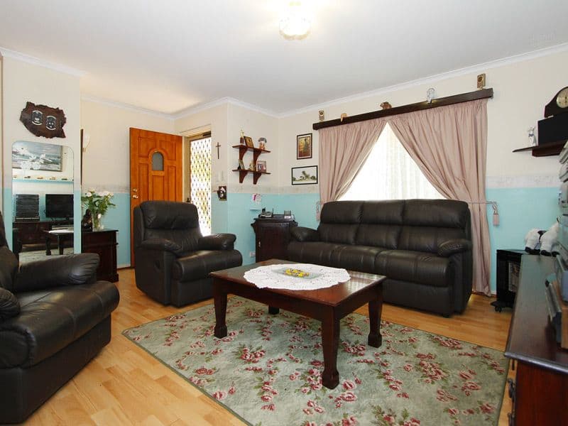 6 Bland Place, BEECHBORO WA 6063, Beechboro - Thumbnail 2