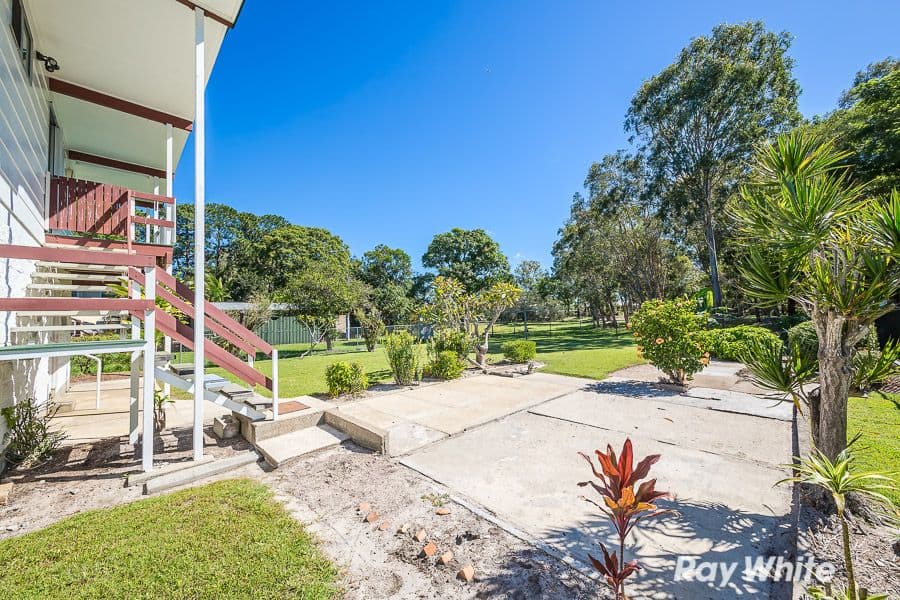 25 Whiting Street, Beachmere QLD 4510, Beachmere - Thumbnail 3