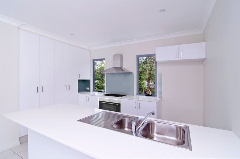 25 Brooke Avenue, PALM BEACH QLD 4221, Palm Beach - Thumbnail 2