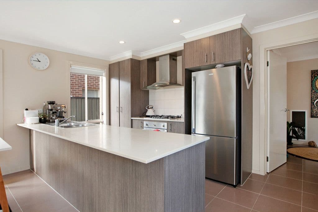 22 Villandry Street, Roxburgh Park VIC 3064, Roxburgh Park - Thumbnail 3