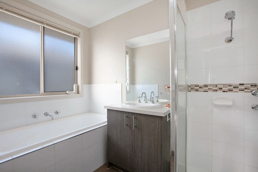 22 Villandry Street, Roxburgh Park VIC 3064, Roxburgh Park - Thumbnail 7