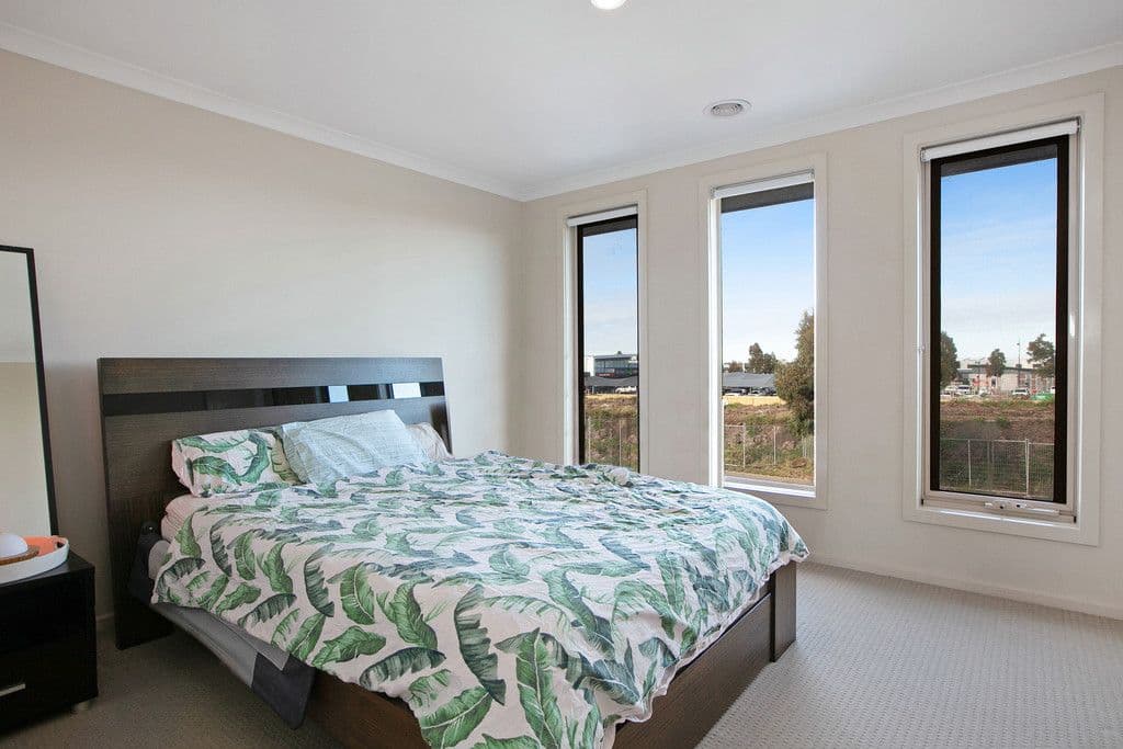 22 Villandry Street, Roxburgh Park VIC 3064, Roxburgh Park - Thumbnail 8