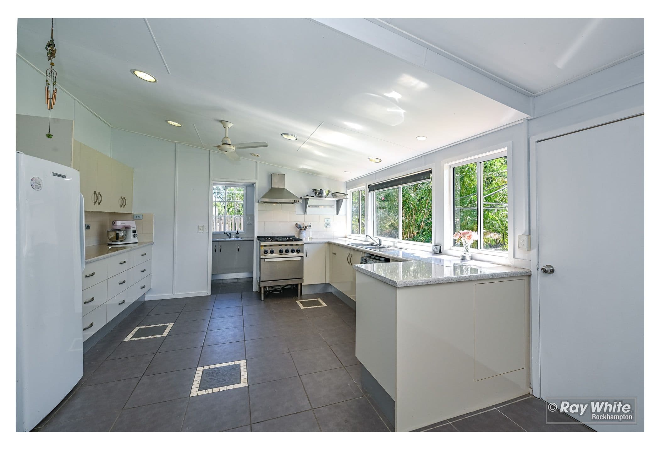 66 McKelligett Street, Wandal QLD 4700, Wandal - Thumbnail 4