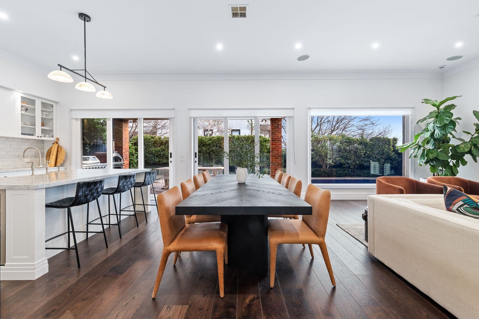 2 Aisbett Avenue, Camberwell VIC 3124, Camberwell - Thumbnail 4