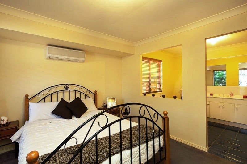47  Tussock Crescent, ELANORA QLD 4221, Elanora - Thumbnail 5