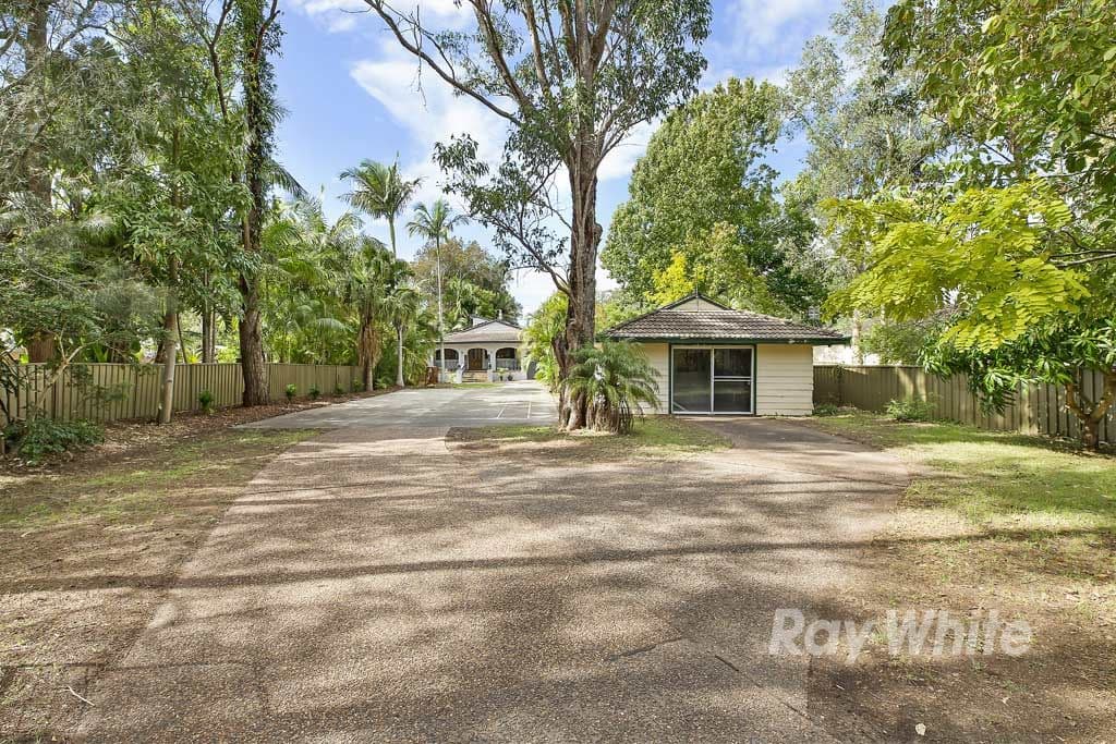 97 Dandaraga Road, Brightwaters - Thumbnail 4