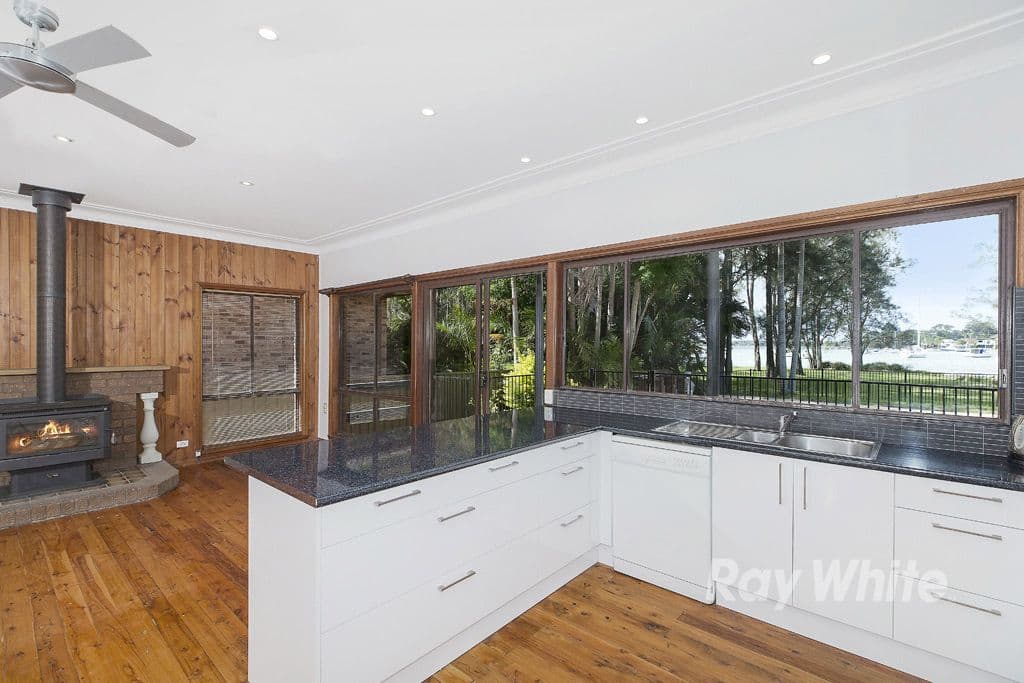 97 Dandaraga Road, Brightwaters - Thumbnail 7