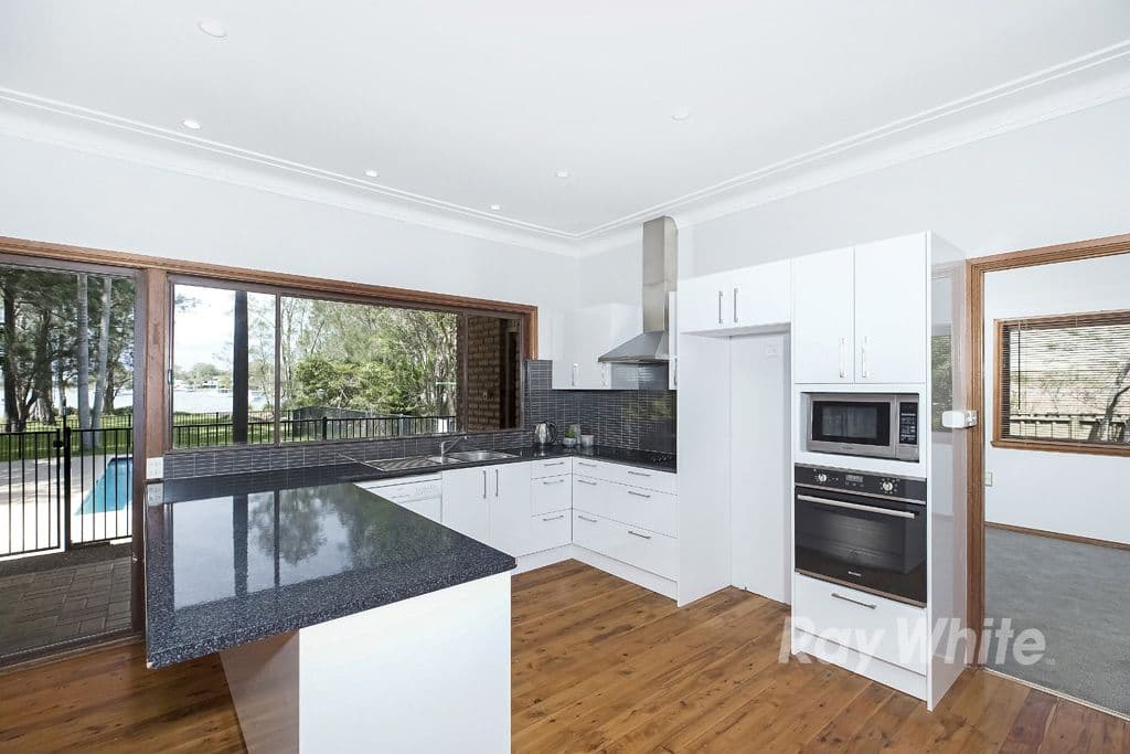 97 Dandaraga Road, Brightwaters - Thumbnail 8