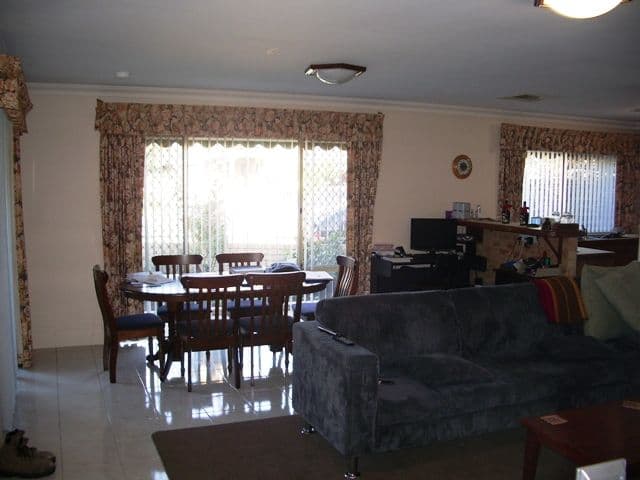 15 Bambil Place, PARKWOOD WA 6147, Parkwood - Thumbnail 3