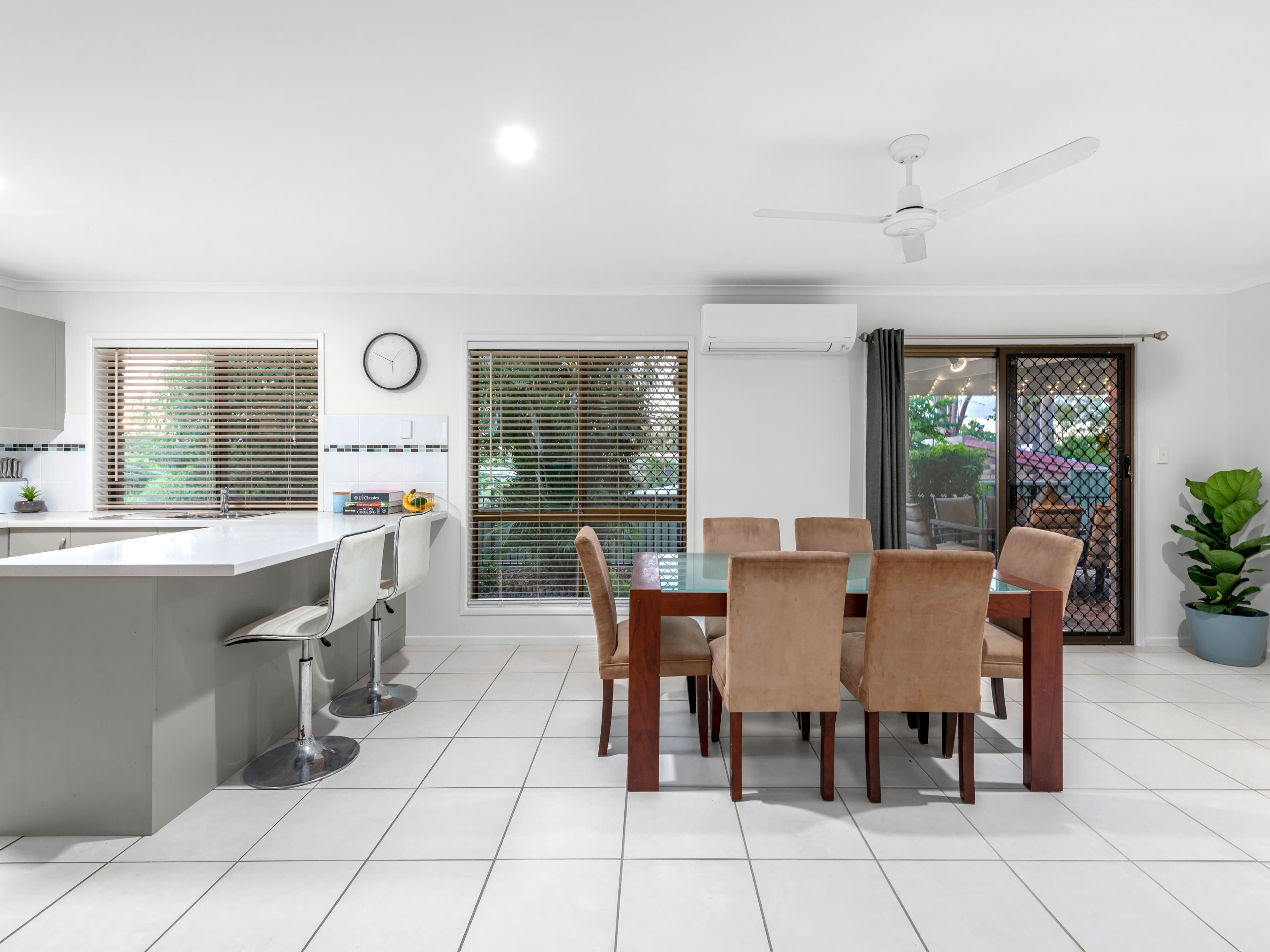 60 Gilford Crescent, Albany Creek QLD 4035, Albany Creek - Thumbnail 4