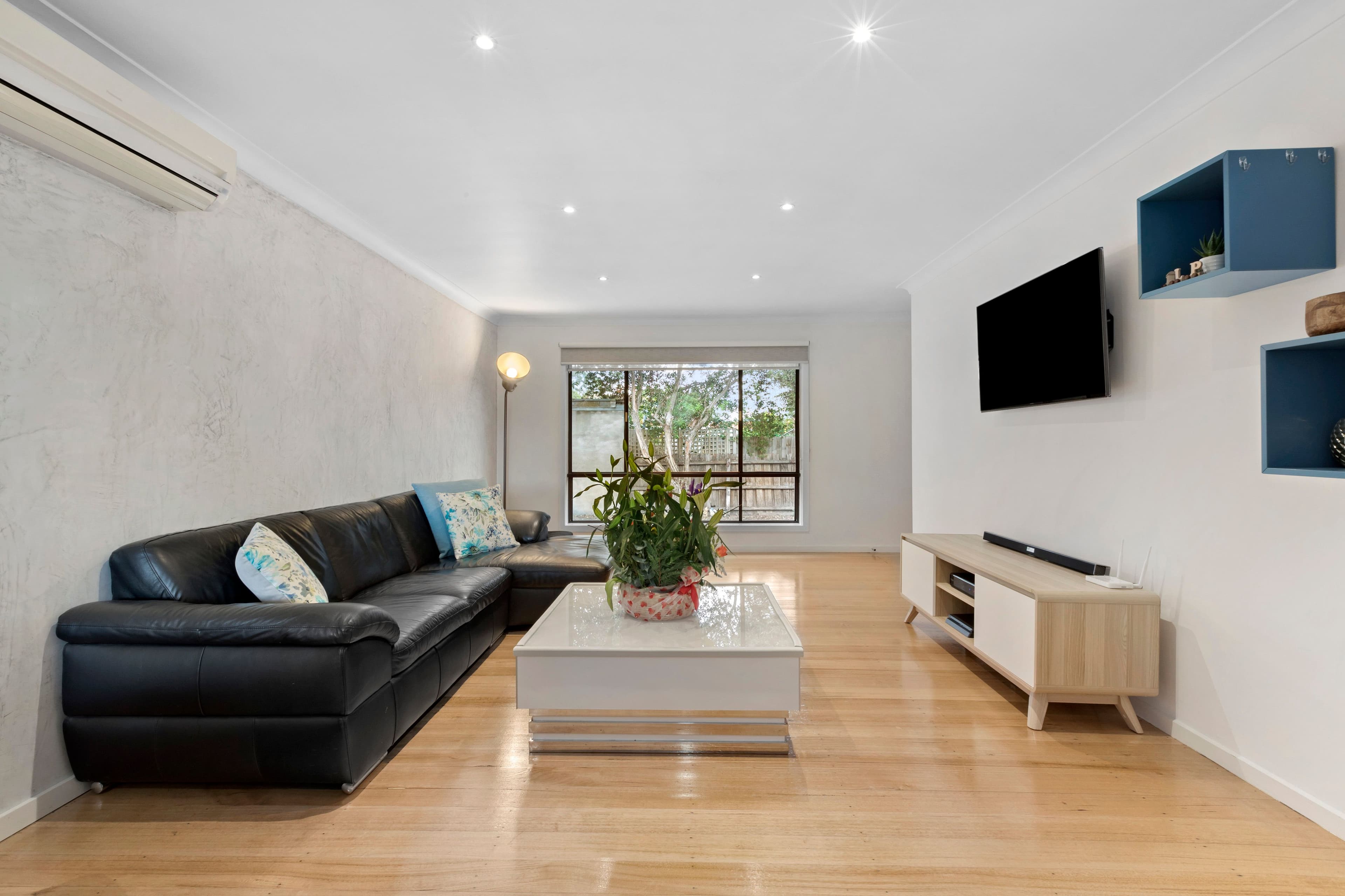 4 Normanby Street, Hughesdale VIC 3166, Hughesdale - Thumbnail 2